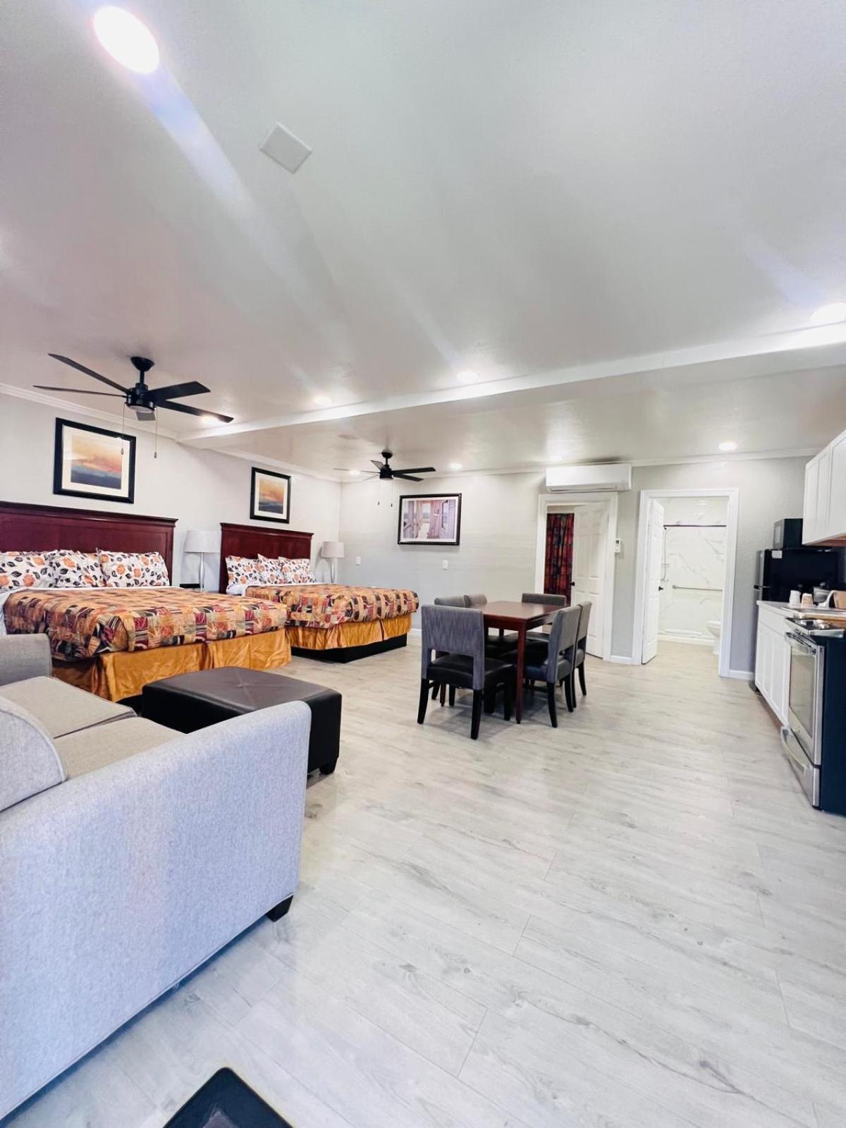 Venice Gardens Sunshine Inn & Suites Venice, Florida מראה חיצוני תמונה