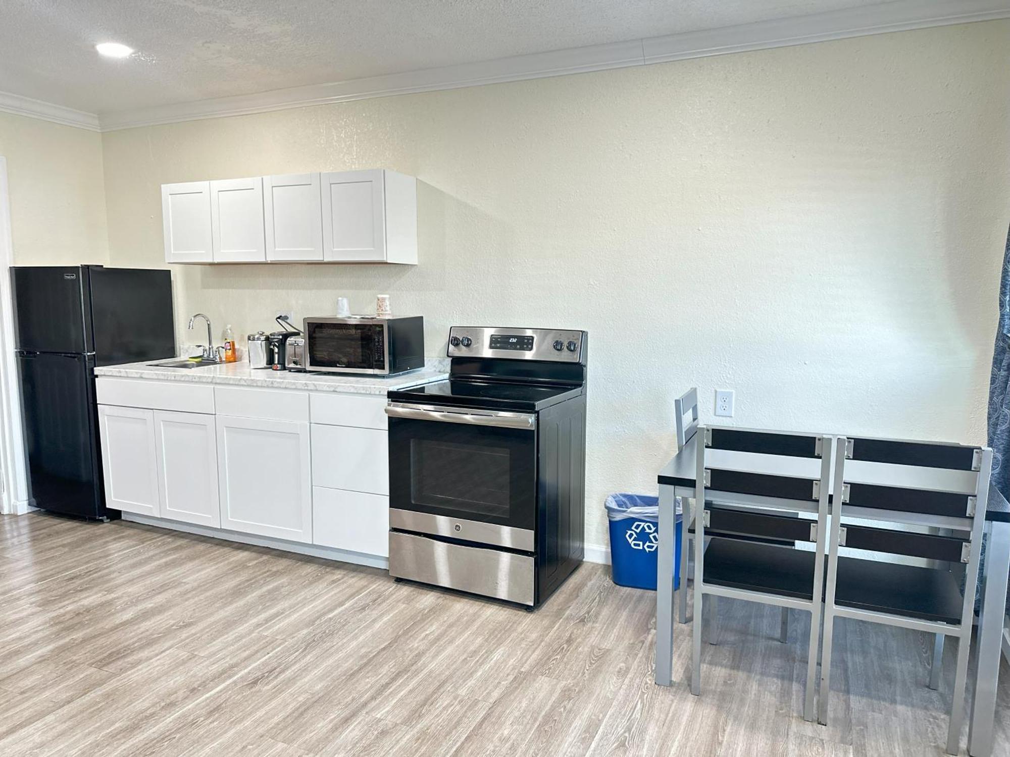 Venice Gardens Sunshine Inn & Suites Venice, Florida מראה חיצוני תמונה