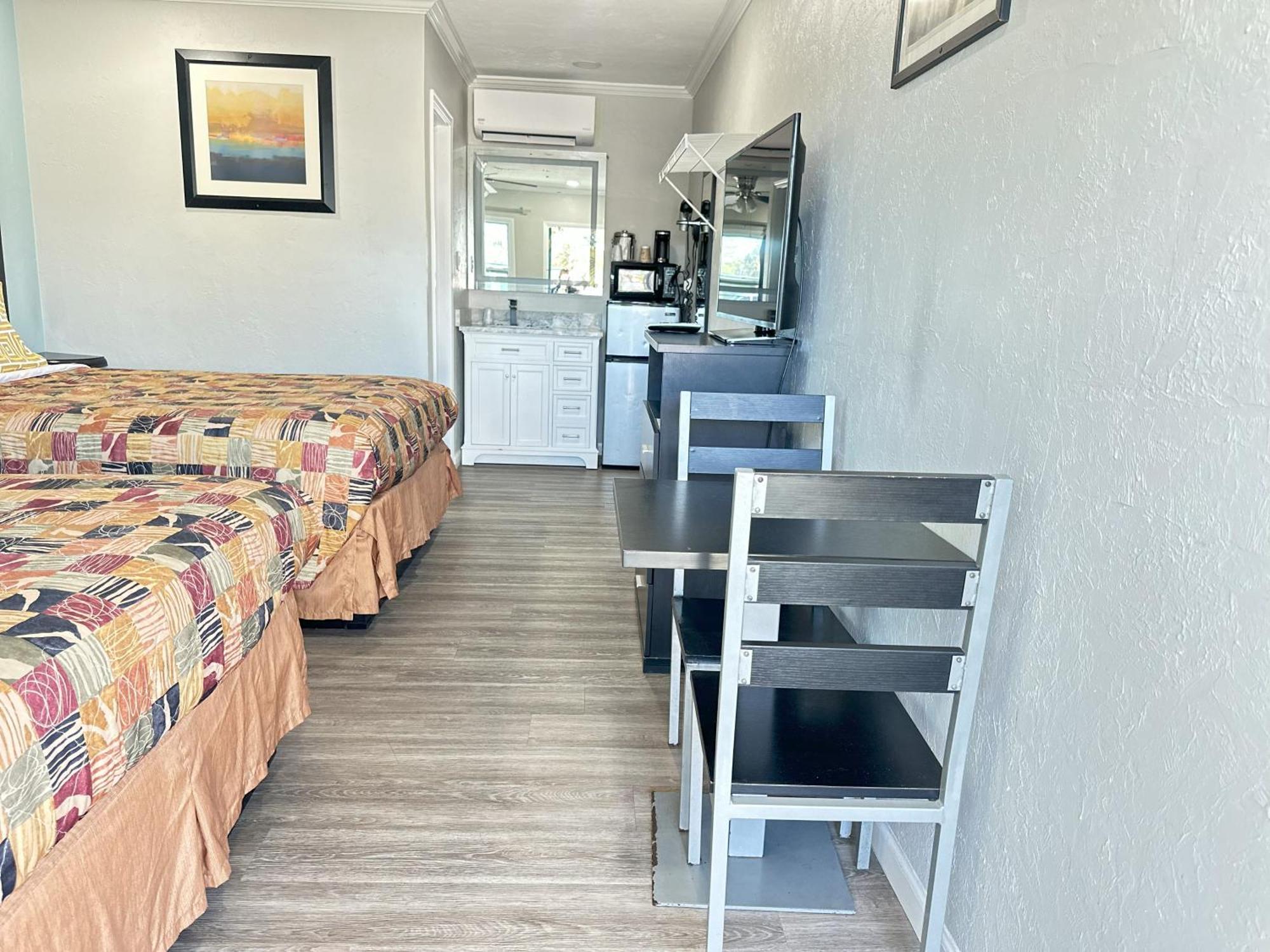 Venice Gardens Sunshine Inn & Suites Venice, Florida מראה חיצוני תמונה