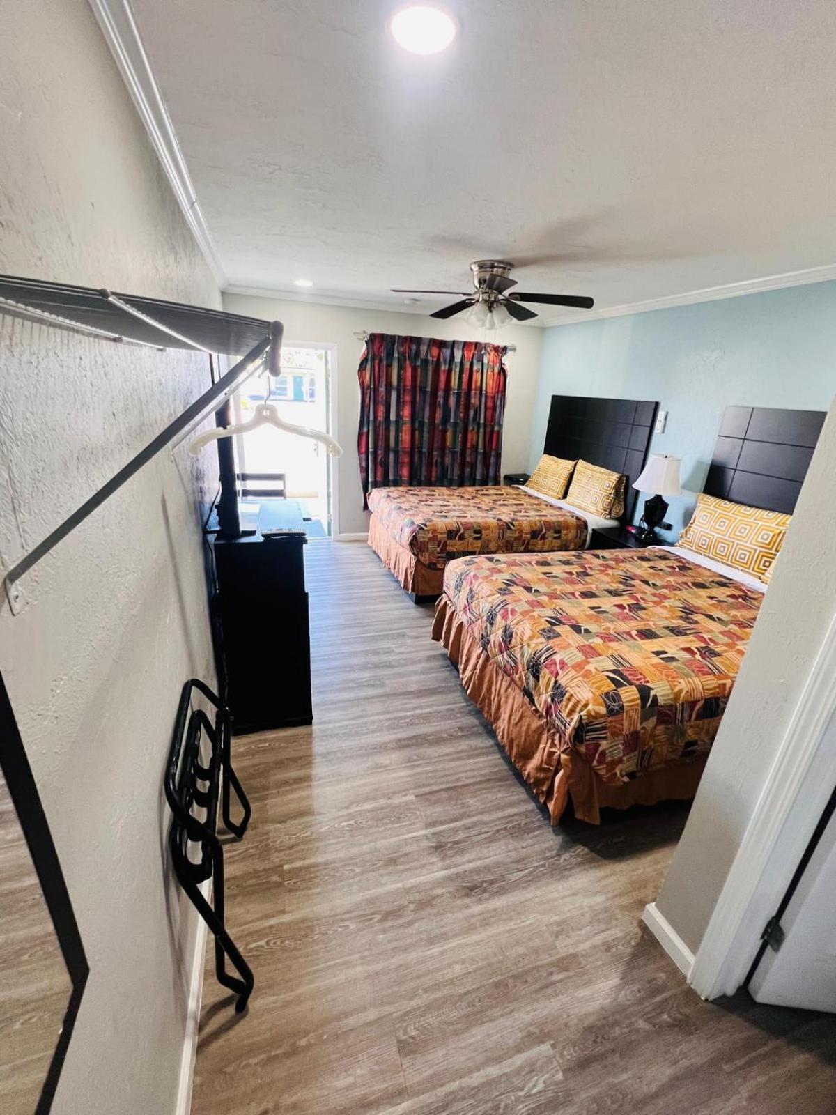 Venice Gardens Sunshine Inn & Suites Venice, Florida מראה חיצוני תמונה